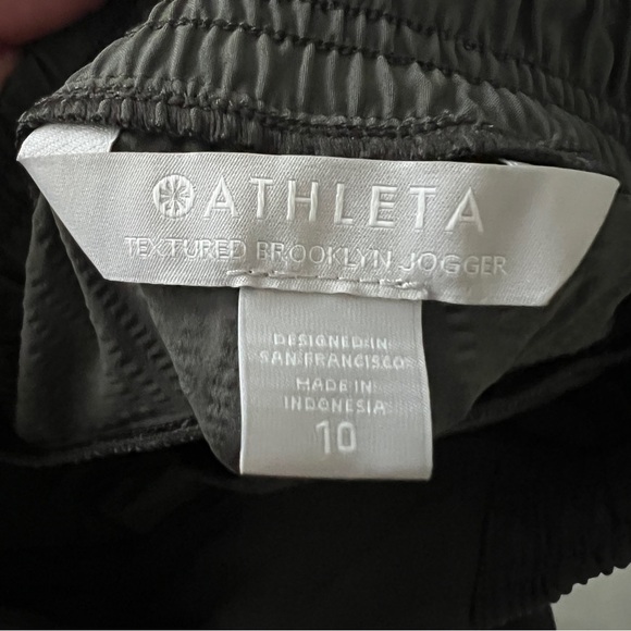 Athleta Textured Brooklyn Jogger Pants Mountain Olive Green Women's Size 10 - Picture 5 of 5